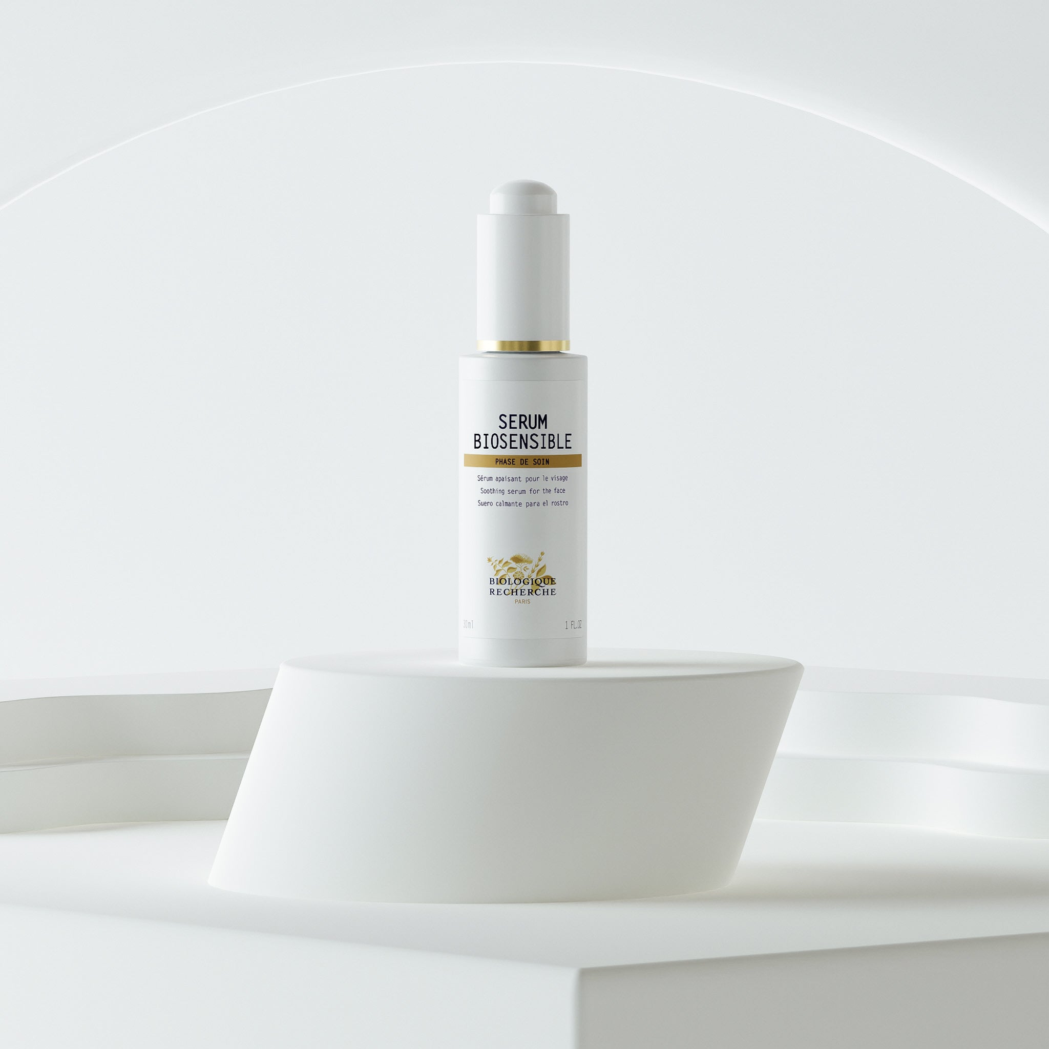 Sérum biocalm peau sensible main image 0